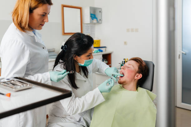 Best Broken or Cracked Tooth Emergency Dentist in West Islip, NY
